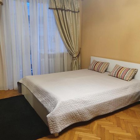 Затишна Квартира В Центрі Міста Lutsʼk Eksteriør billede